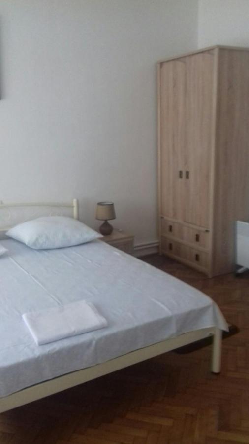 Gelena Гостьовий Двір Uzjhorod Eksteriør bilde